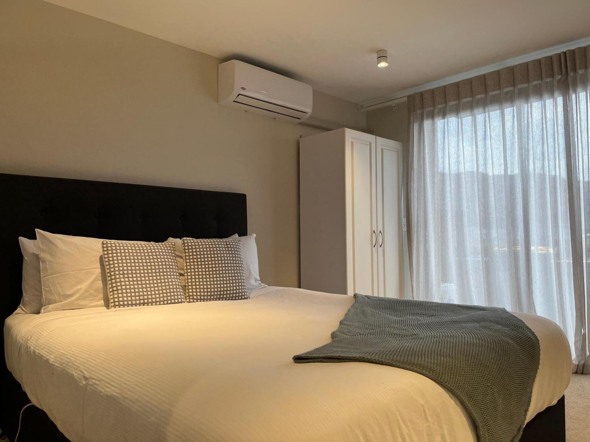 Queenstown Studio - 5Mins To Airport - Aircond - Free Wifi - Walk To Centre Esterno foto